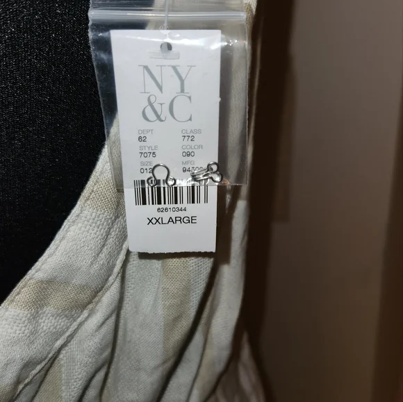 NWT! NEW YORK AND COMPANY DRESS !! - Picture 3 of 7